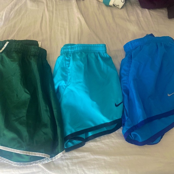 NIKE RUNNING SHORTS - Picture 1 of 5